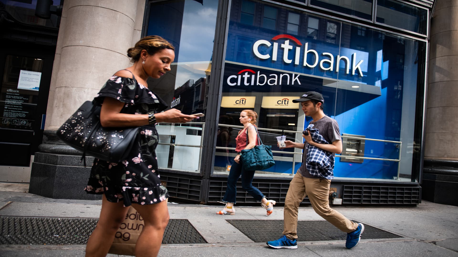 Citigroup shares rise after first-quarter revenue tops expectations