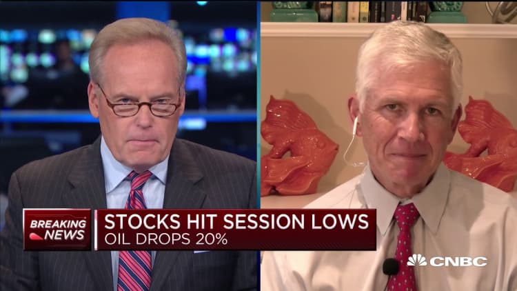 Stocks hit sessions lows as more states announce lockdowns