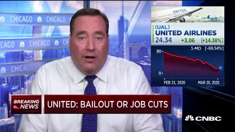 United threatens jobs cuts if Congress doesn't grant bailout by end of month