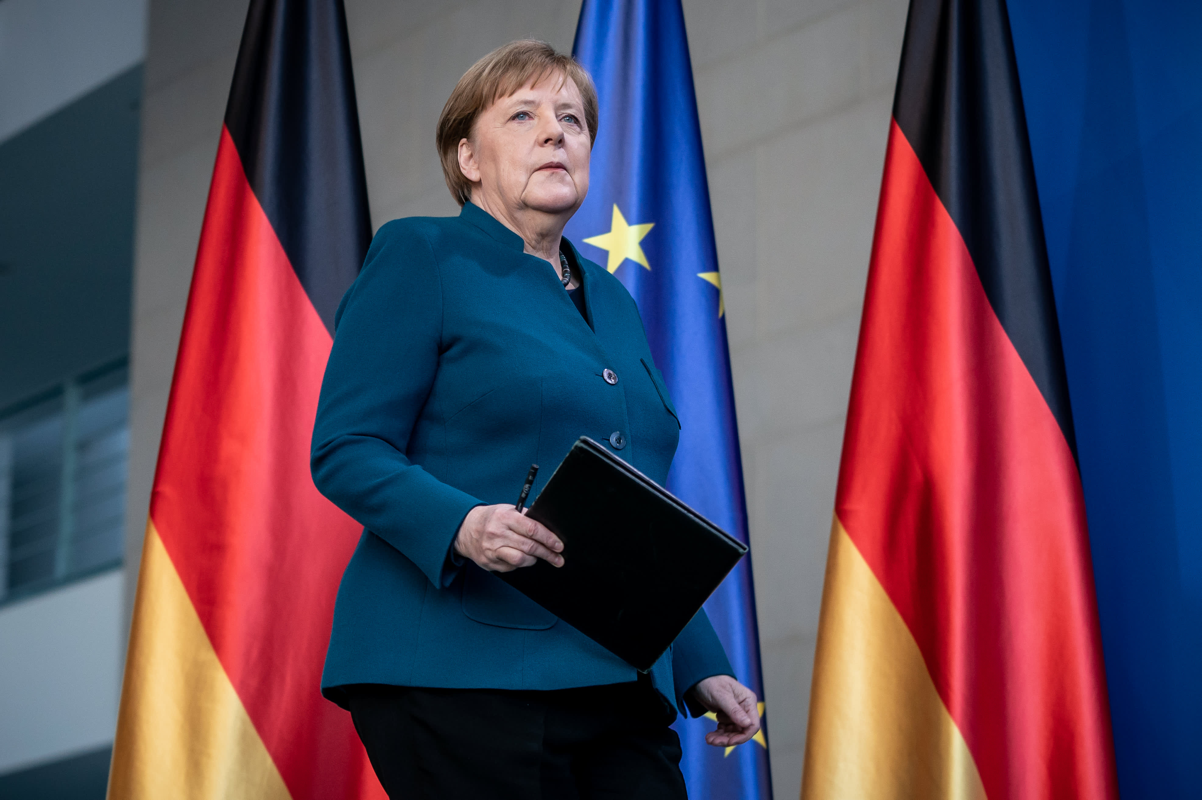 Политики евросоюза. Ангела Меркель. Германия ангела Меркель. Канцлер ФРГ Меркель. Германия ангела Меркель 2020.