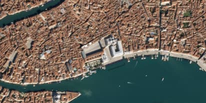Satellite images show world cities before and after coronavirus pandemic spread