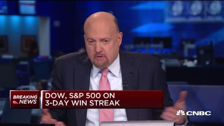 Jim Cramer: I think oil will drop below $20 per barrel