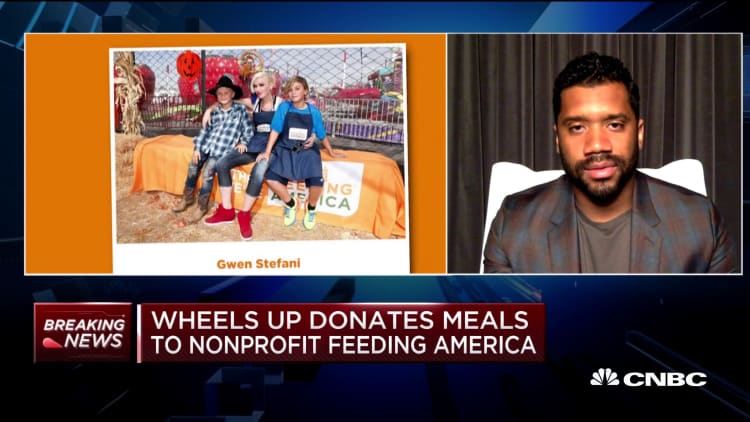 Private aviation company Wheels Up donates meals to nonprofit 'Feeding America'