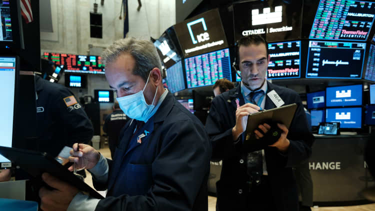 Stocks set for lower open after White House projects spike in coronavirus deaths