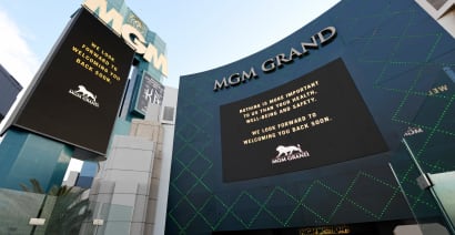 JPMorgan says to buy the dip in MGM Resorts as Vegas foot traffic rebounds