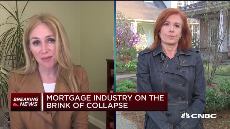 Mortgage industry on the brink of collapse