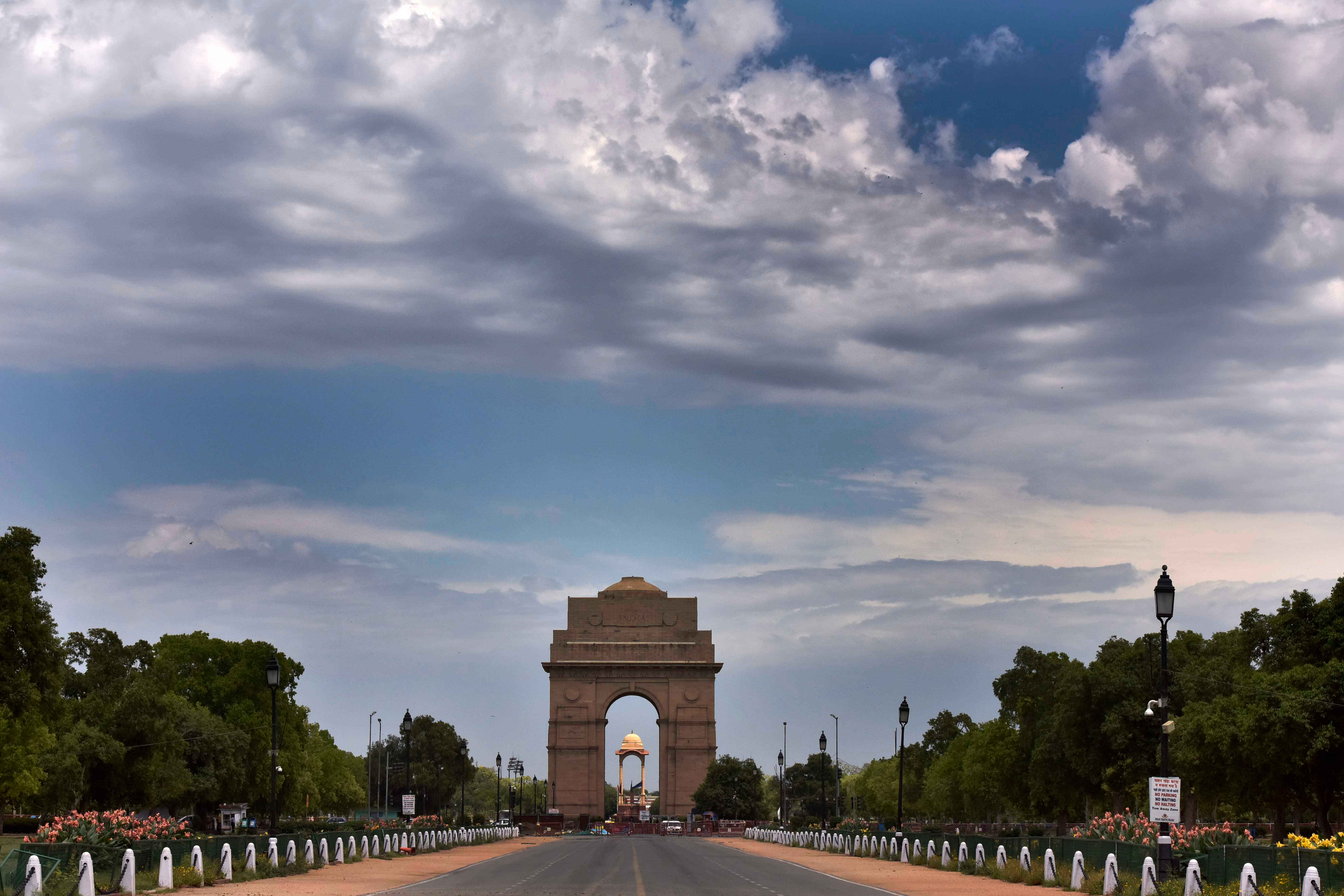 The environmental degradation from overpopulation and increased human activity: The India Gate (New Delhi) before and during lockdown following Covid-19 106500557-1587557390943gettyimages-1210465055