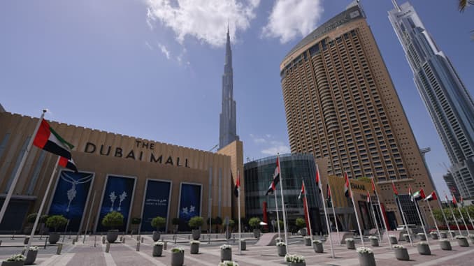 A picture shows the closed compound of the Dubai Mall amid the COVID-19 coronavirus pandemic on March 23, 2020 in the United Arab Emirates