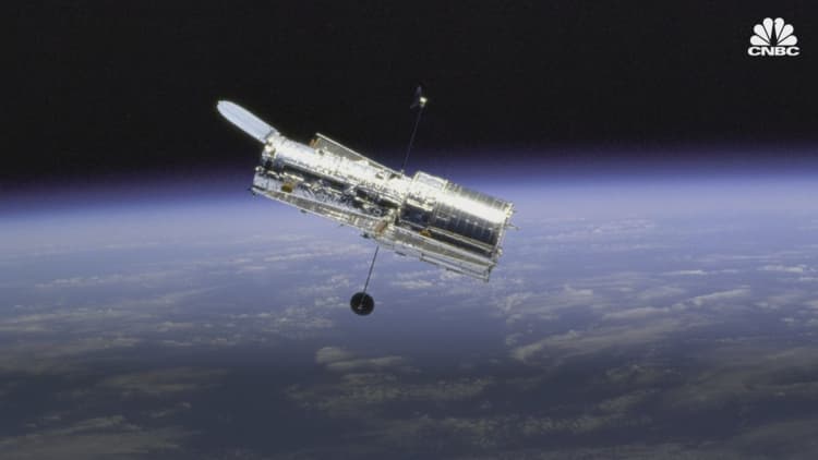 The Hubble Space Telescope celebrates 30 years of celestial fireworks