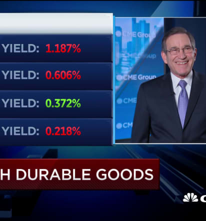 US durable goods orders fall 14.4% in March, vs 12% drop expected