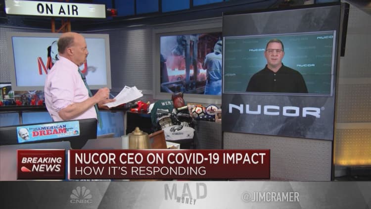 Nucor CEO commits to dividend, despite drop in steel prices