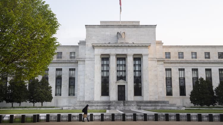 Federal Reserve leaves rates unchanged till economy back on track