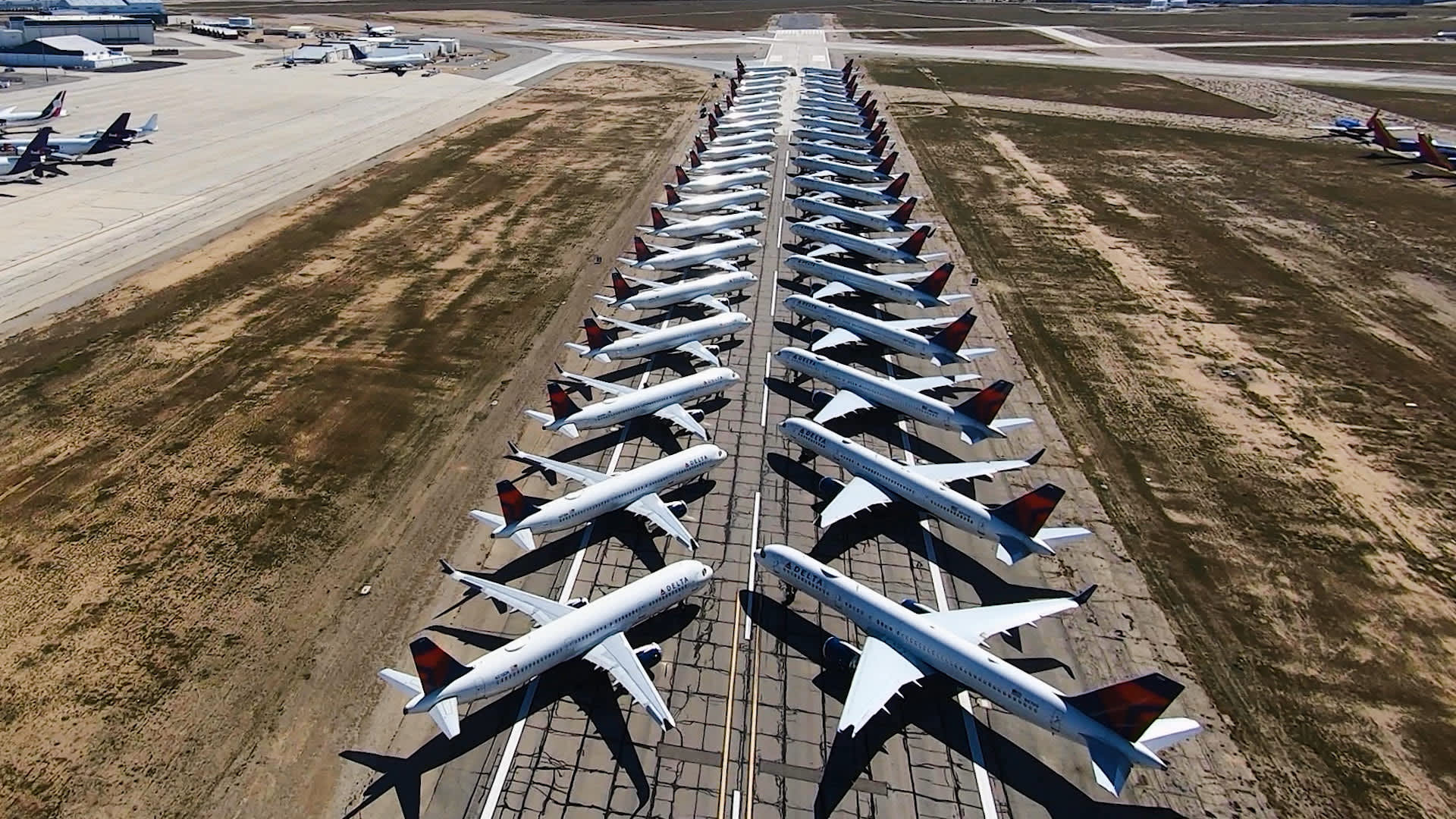 How Airlines Park Thousands Of Planes