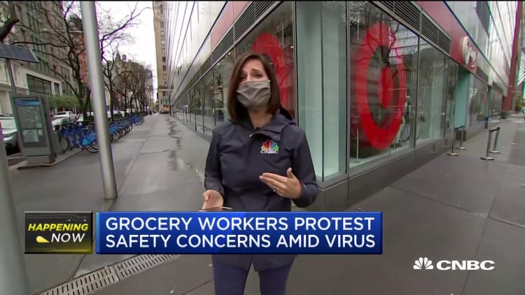Grocery workers protest safety concerns amid virus outbreak