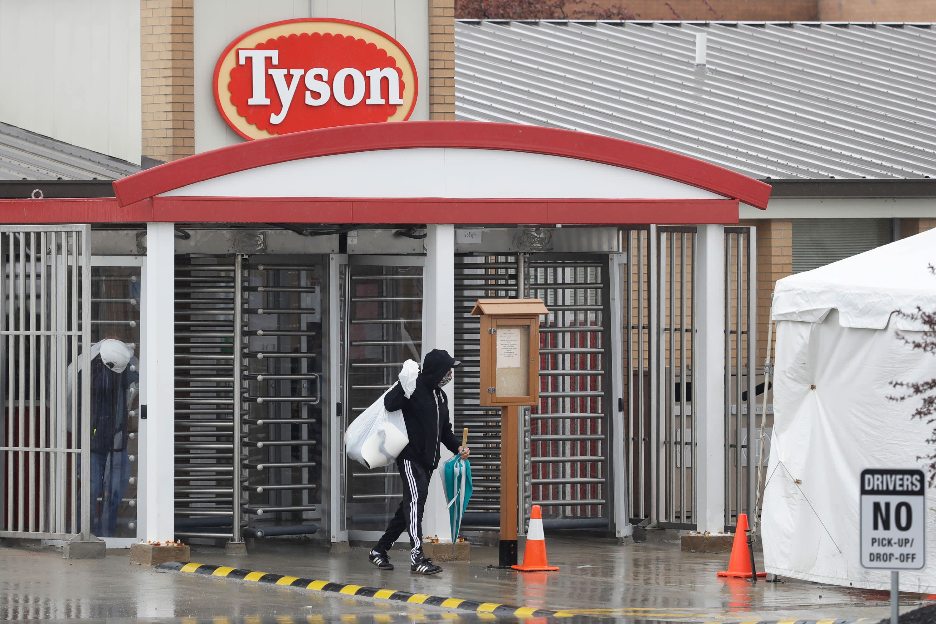 Tyson Foods (TSN) Q2 2020 earnings fall