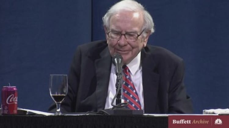 Warren Buffett says both he and Charlie Munger remain in good health