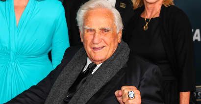 Don Shula, winningest coach in NFL history, dies at 90
