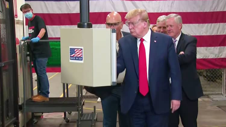 Trump tours Honeywell factory in Arizona