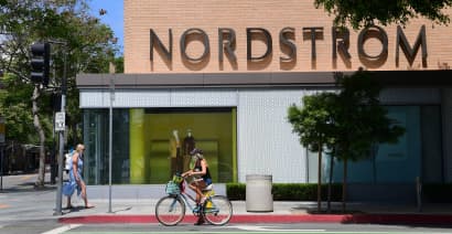 Nordstrom sees revenue rising 25% in 2021 as it puts focus on Rack, e-commerce 