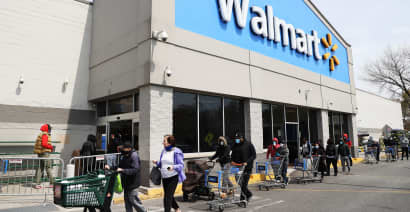Walmart earnings soar as e-commerce sales jump, shoppers flock to stores