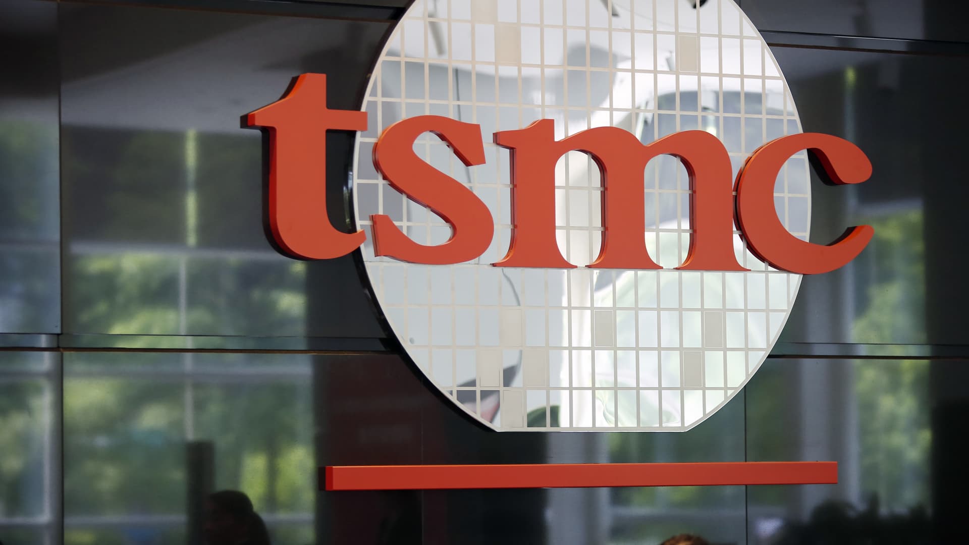 World’s largest chipmaker TSMC posts record profit allaying fears over semicondu..