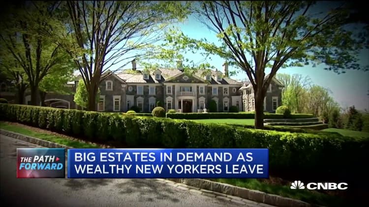 Big estates in demand as wealthy New Yorkers exit city