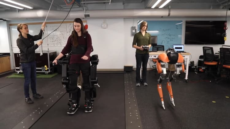 How robots are helping people with disabilities walk again
