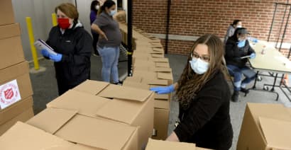 Expanded unemployment benefits could bump people from welfare, other assistance