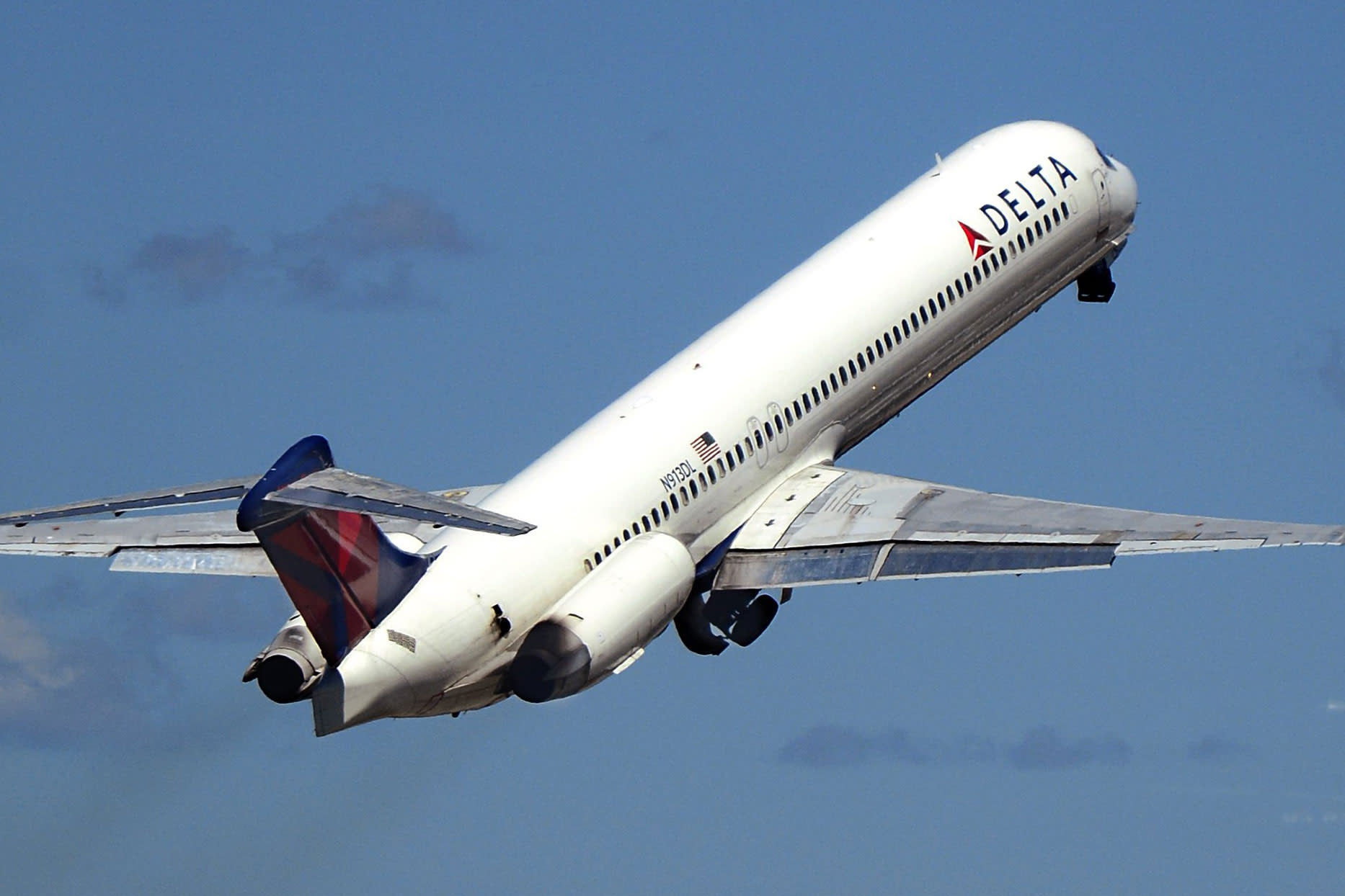 Delta Retires Md 88 And Md 90 Jets Early Because Of The Coronavirus