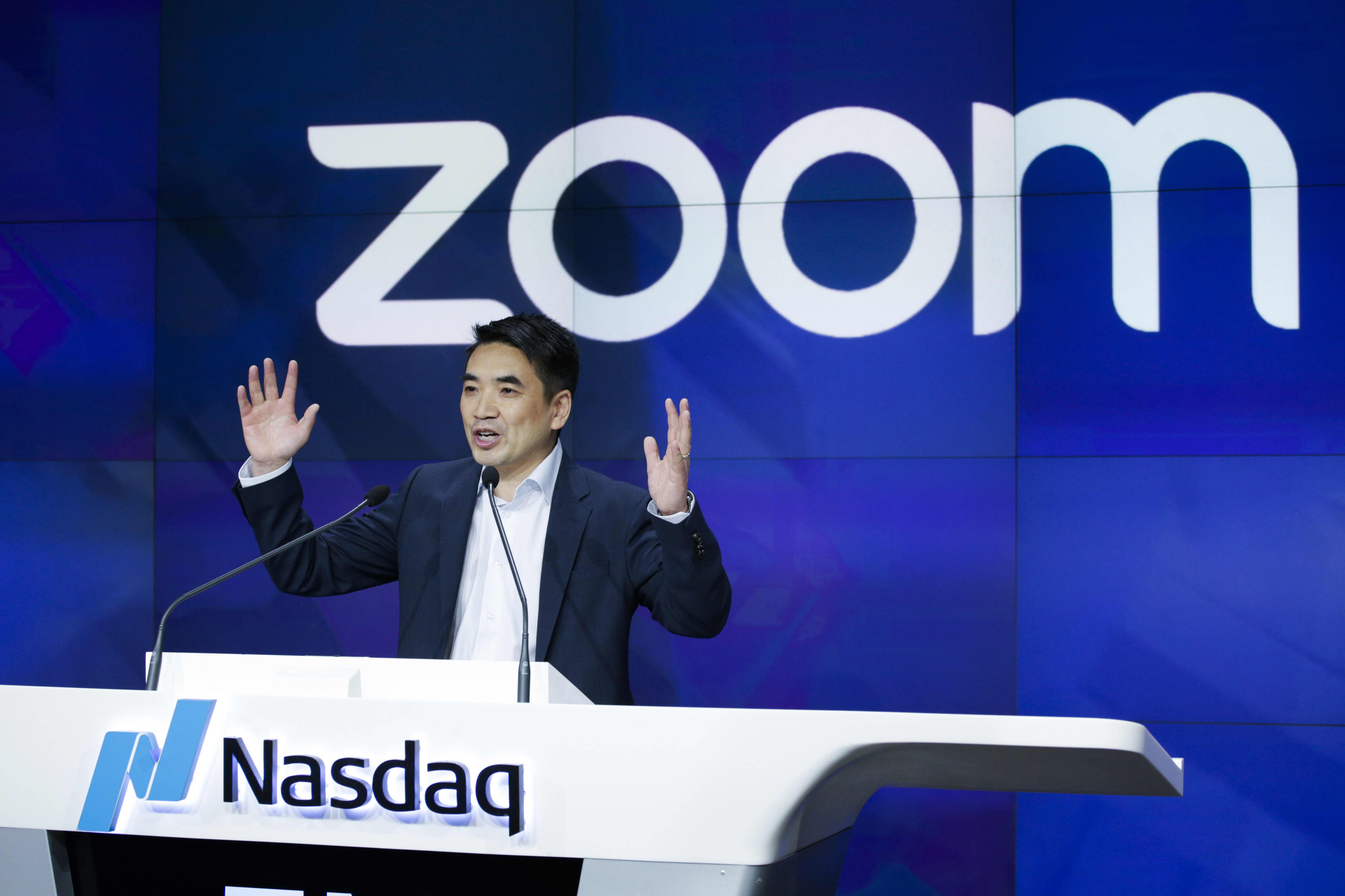 Zoom shares slide 10% on slowing growth
