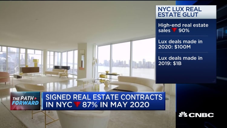 New York City's signed real estate contracts decrease by 87 percent in May 2020