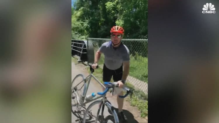 Bicyclist attacks teens posting flyers promoting George Floyd protests