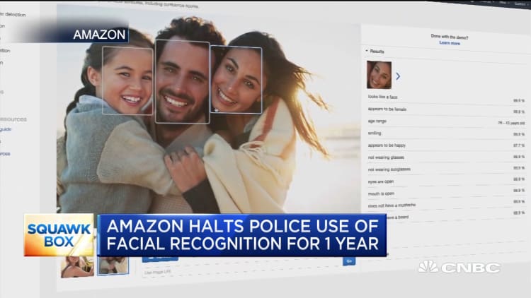 Amazon halts police use of facial recognition software for one year