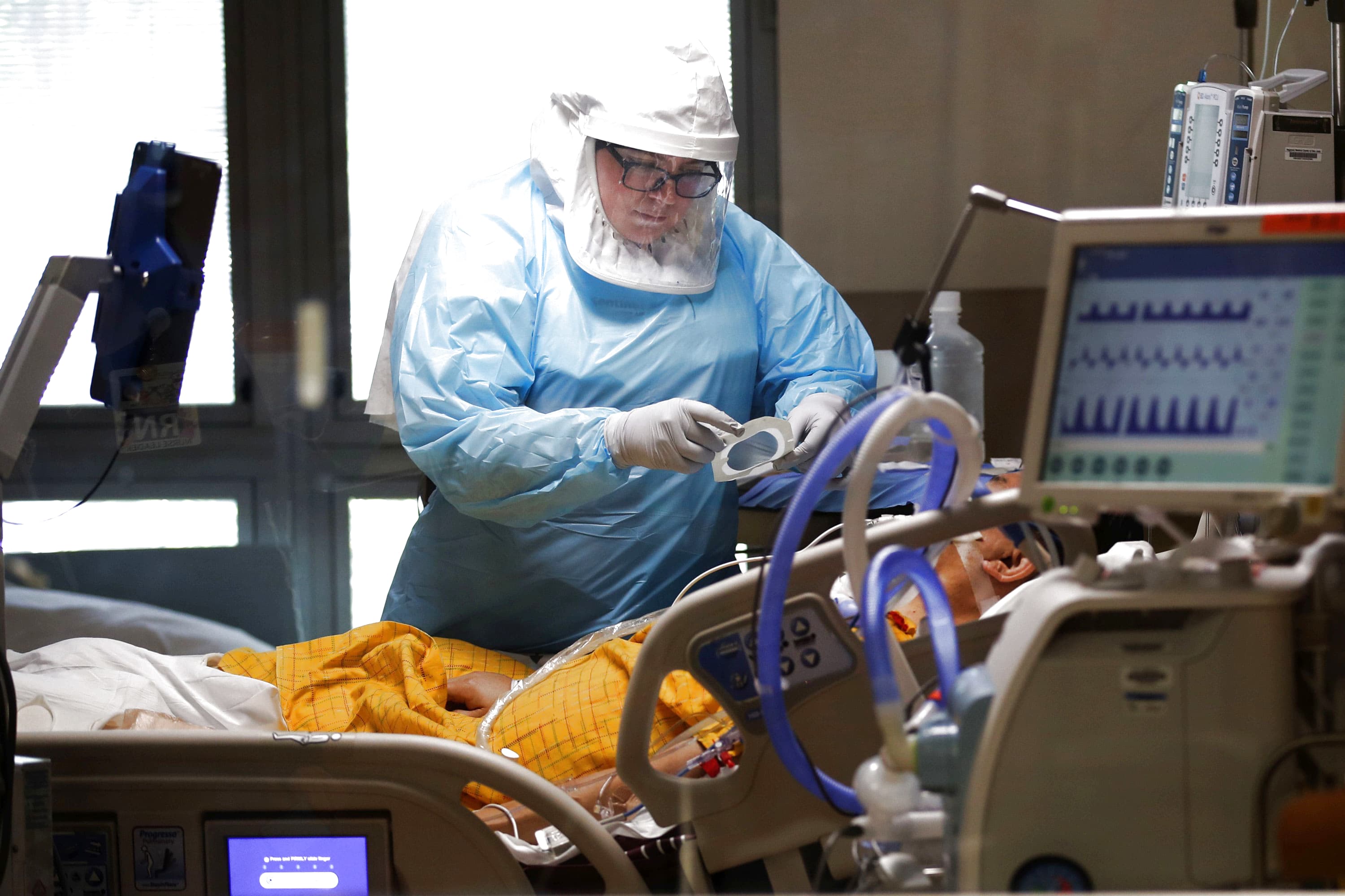 WHO warns that 'no country can just pretend the pandemic is over' - CNBC