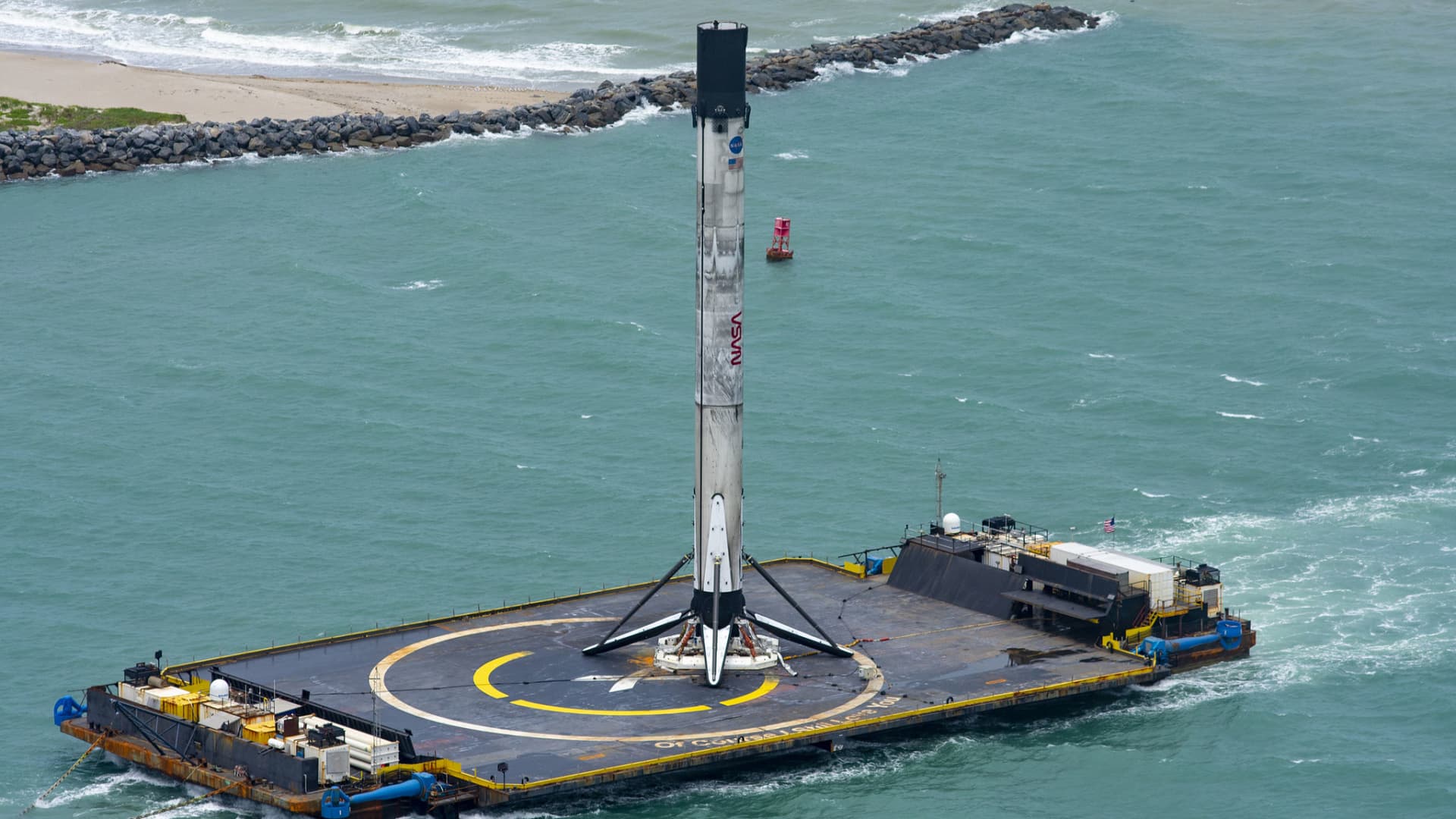 SpaceX wants to test its Starlink satellite internet network with boats it uses to land rockets