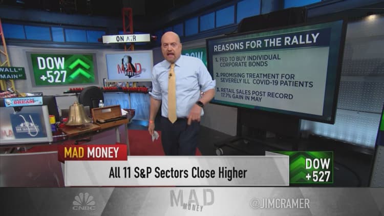 Cramer channels Wall Street legend Martin Zweig: 'Don't fight the tape, don't fight the Fed'