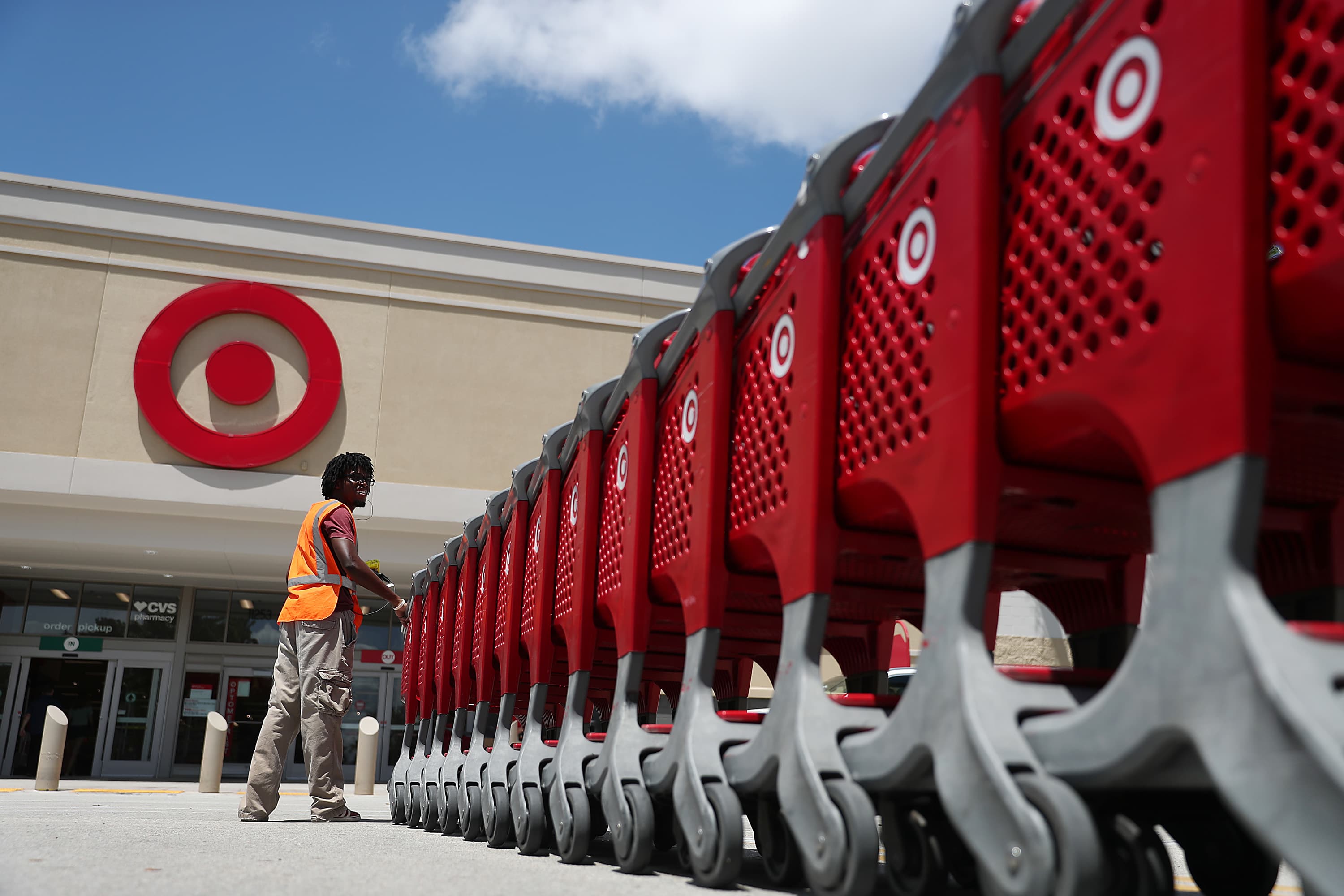 Target Raises Minimum Wage To 15 An Hour Months Before Its Deadline