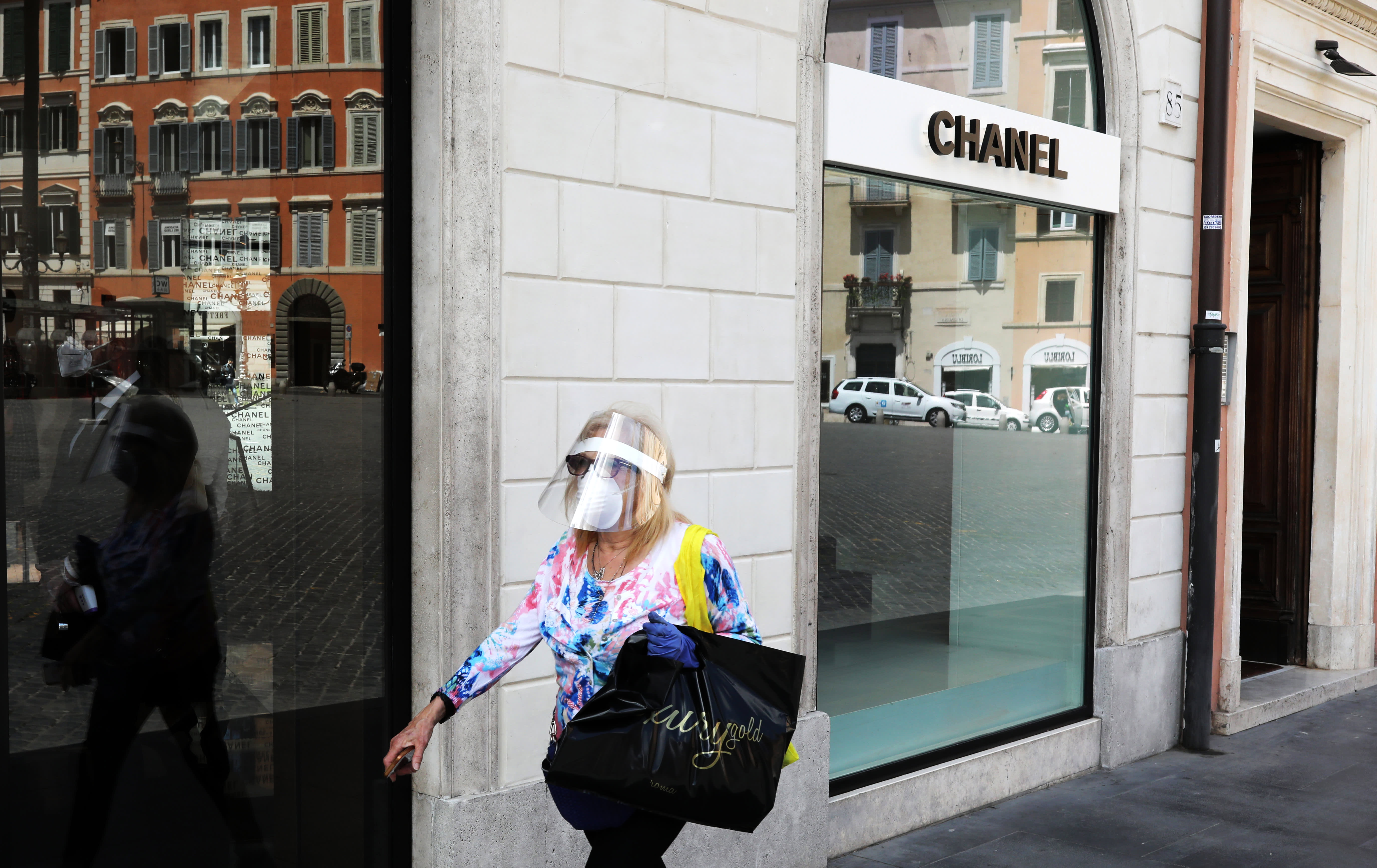 Chanel warns virus will linger luxury