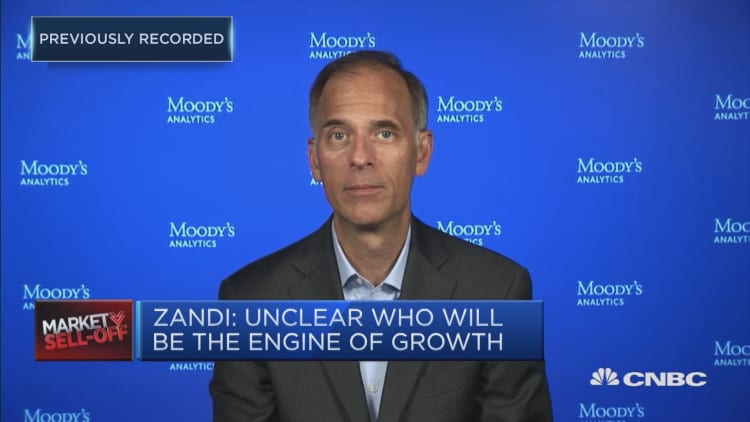 There is no obvious engine of growth in this global pandemic: Mark Zandi