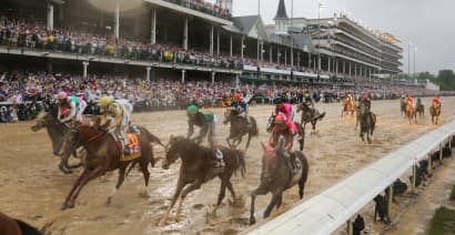The Kentucky Derby will allow spectators in the stands, but capacity is capped at 14%