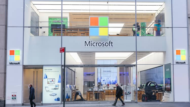 Microsoft announces it will permanently close all its retail stores