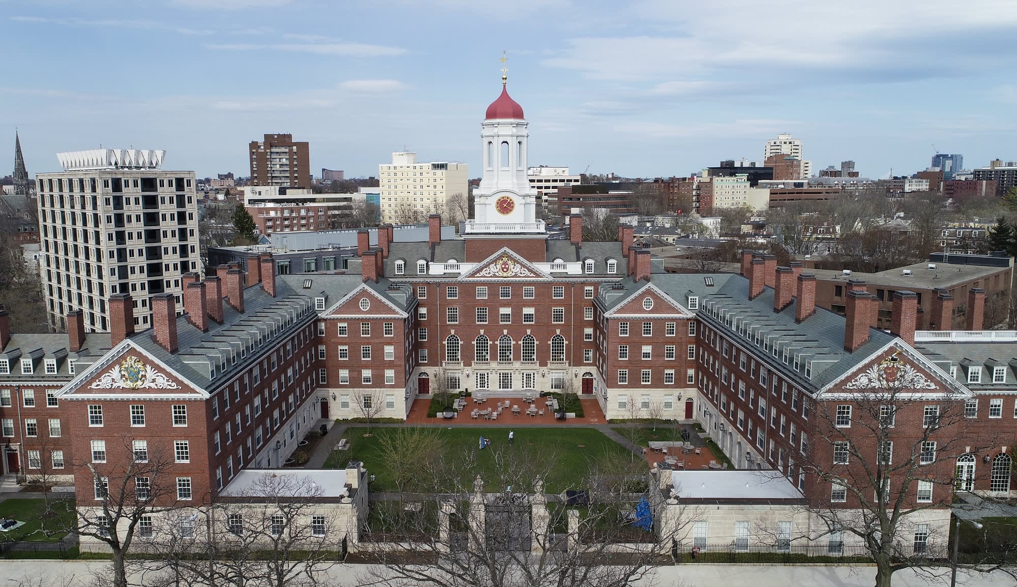 Harvard University will divest itself from fossil fuels