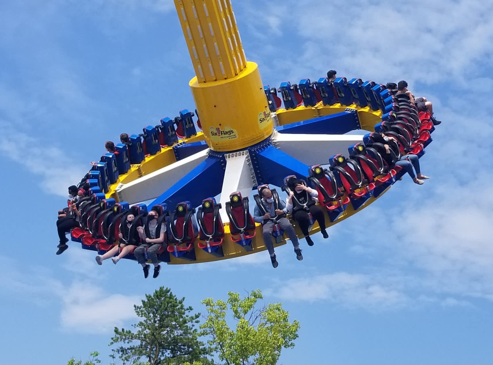Six Flags Great Adventure in New Jersey Is Reopening Its Drive