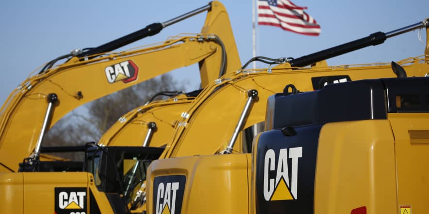 Despite an unwarranted share slide, industrial powerhouse Caterpillar delivers a solid Q4 