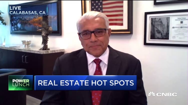 Suburbs outside major cities are in high demand: Marcus & Millichap CEO