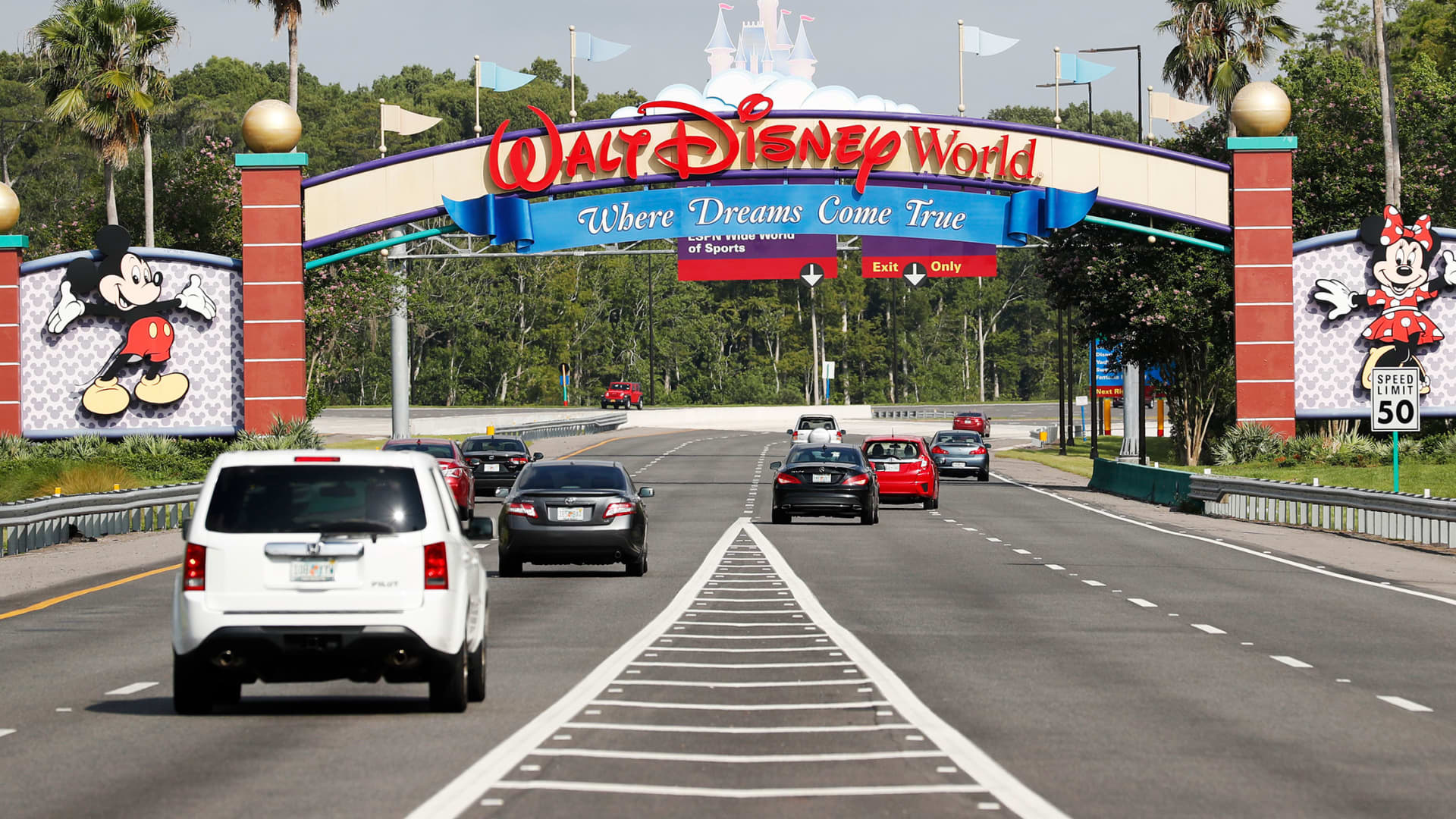 Florida taxpayers could face a $1 billion Disney debt bomb if its special distri..
