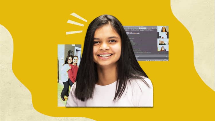 Meet the teen volunteer teaching virtual coding classes