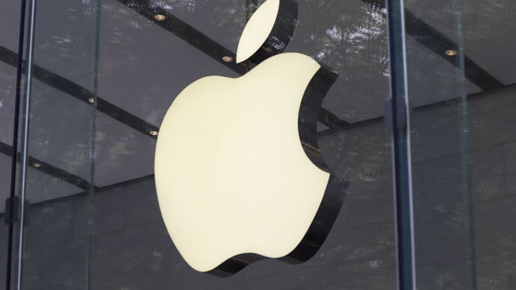 How Apple became America's first public company worth $2 trillion