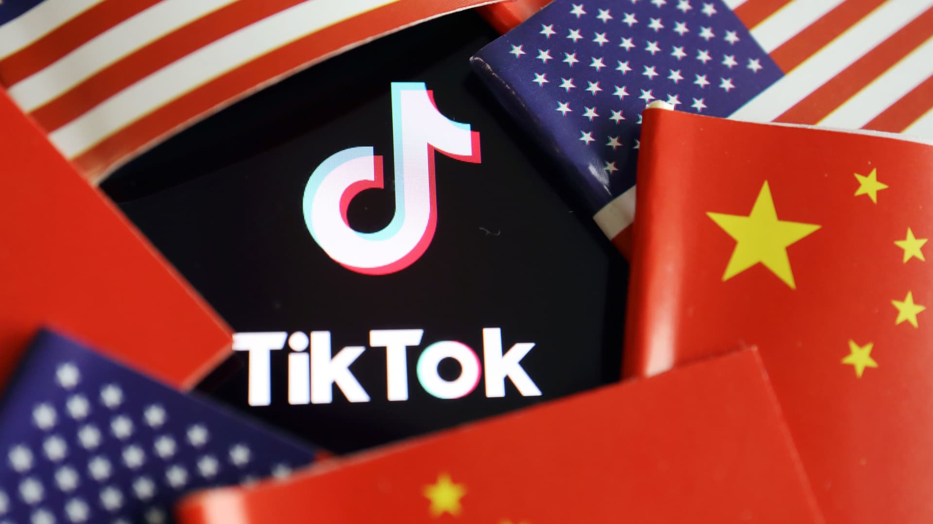 TikTok wants to distance from China but the government’s getting involved