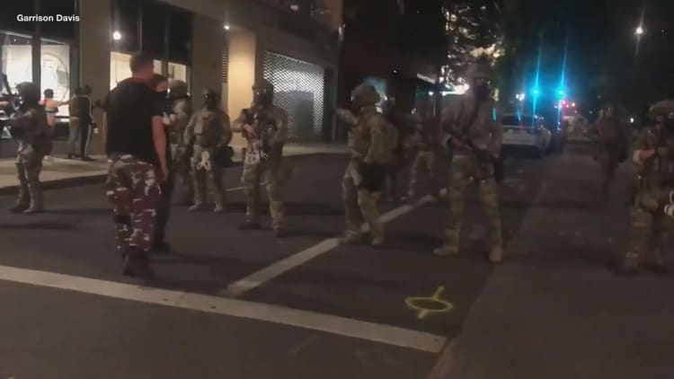 Unmarked vans reportedly picking up, removing protesters in Portland, Oregon